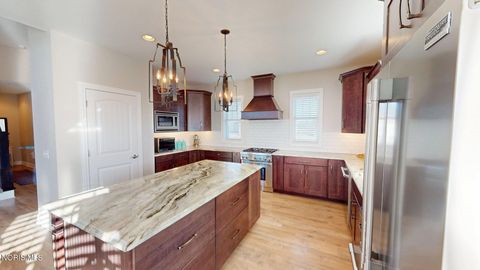 Tiny photo for 25217 Rocky Harbour Drive, Perrysburg, OH 43551 (MLS # 10005138)