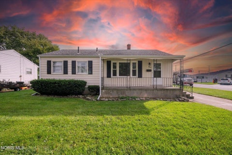 Tiny photo for 1831 Schomberg Street, Toledo, OH 43605 (MLS # 10014634)