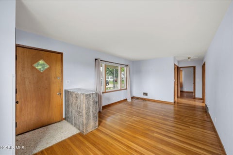 Tiny photo for 1831 Schomberg Street, Toledo, OH 43605 (MLS # 10014634)