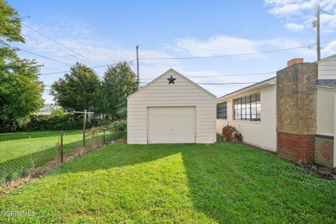 Tiny photo for 1831 Schomberg Street, Toledo, OH 43605 (MLS # 10014634)