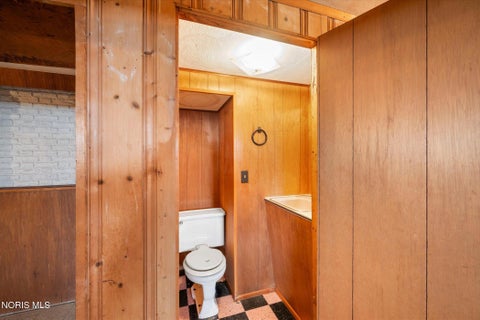 Tiny photo for 1831 Schomberg Street, Toledo, OH 43605 (MLS # 10014634)