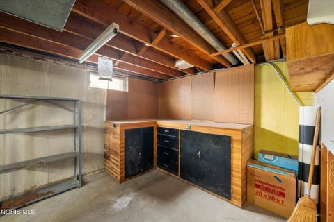 Tiny photo for 1831 Schomberg Street, Toledo, OH 43605 (MLS # 10014634)