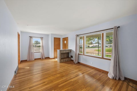 Tiny photo for 1831 Schomberg Street, Toledo, OH 43605 (MLS # 10014634)
