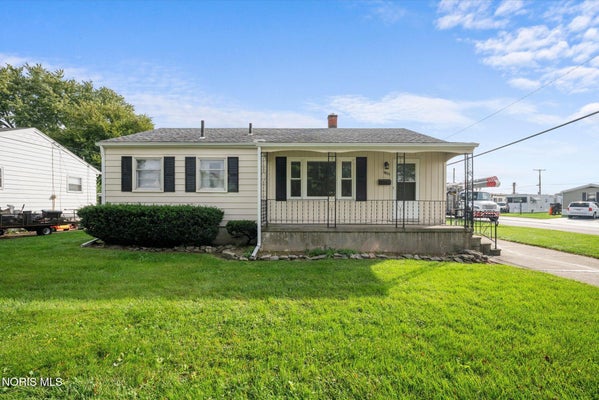 1831 SCHOMBERG ST, TOLEDO, OH 43605 - Image 5793e793274bf3b0c009ce9942e06a3c/4241466628