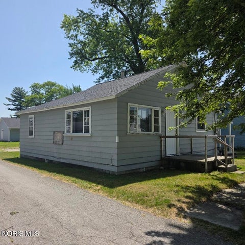 Tiny photo for 103 Summit Street, North Baltimore, OH 45872 (MLS # 10010544)