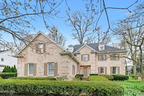 Photo of 8563 Royal Lythan Lane, Holland, OH 43528 (MLS # 10006426)