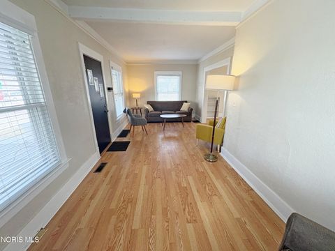 Tiny photo for 136 E Leroy Avenue, Bowling Green, OH 43402 (MLS # 10004179)