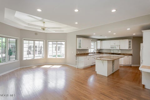 Tiny photo for 3428 Amberwood Lane, Toledo, OH 43617 (MLS # 10008550)