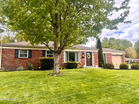 Tiny photo for 3431 Blairmont Avenue, Toledo, OH 43614 (MLS # 10007488)
