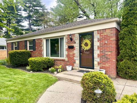 Tiny photo for 3431 Blairmont Avenue, Toledo, OH 43614 (MLS # 10007488)