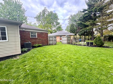 Tiny photo for 3431 Blairmont Avenue, Toledo, OH 43614 (MLS # 10007488)