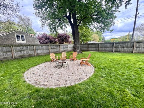 Tiny photo for 3431 Blairmont Avenue, Toledo, OH 43614 (MLS # 10007488)
