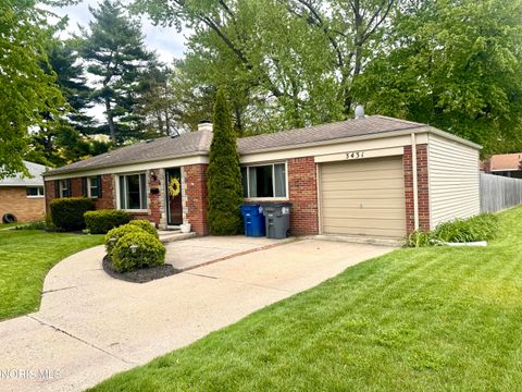 Tiny photo for 3431 Blairmont Avenue, Toledo, OH 43614 (MLS # 10007488)