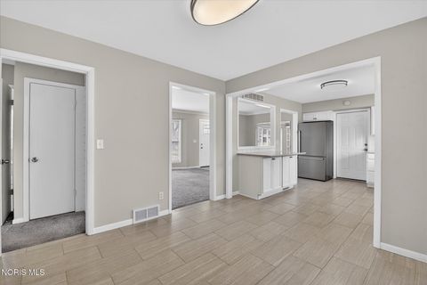 Tiny photo for 5159 Grosse Point Parkway, Toledo, OH 43611 (MLS # 10005358)