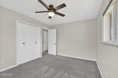 Tiny photo for 5159 Grosse Point Parkway, Toledo, OH 43611 (MLS # 10005358)