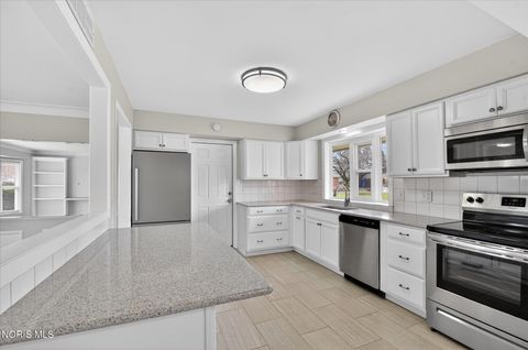 Tiny photo for 5159 Grosse Point Parkway, Toledo, OH 43611 (MLS # 10005358)