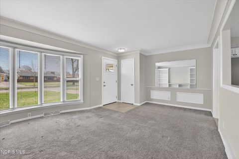 Tiny photo for 5159 Grosse Point Parkway, Toledo, OH 43611 (MLS # 10005358)