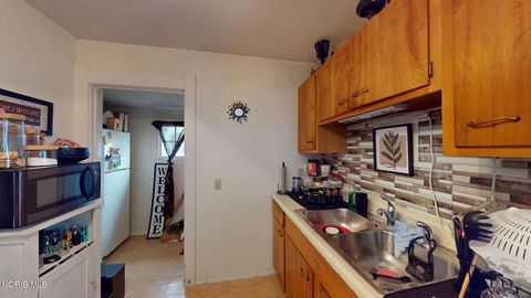 Tiny photo for 333 Danberry Street, Toledo, OH 43609 (MLS # 10004397)