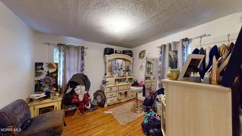 Tiny photo for 333 Danberry Street, Toledo, OH 43609 (MLS # 10004397)