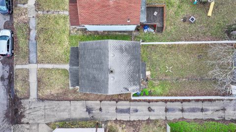 Tiny photo for 333 Danberry Street, Toledo, OH 43609 (MLS # 10004397)