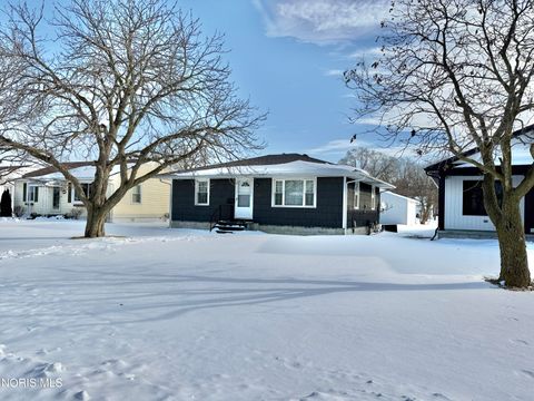 Photo of 1309 Superior Street, Genoa, OH 43430 (MLS # 10004236)