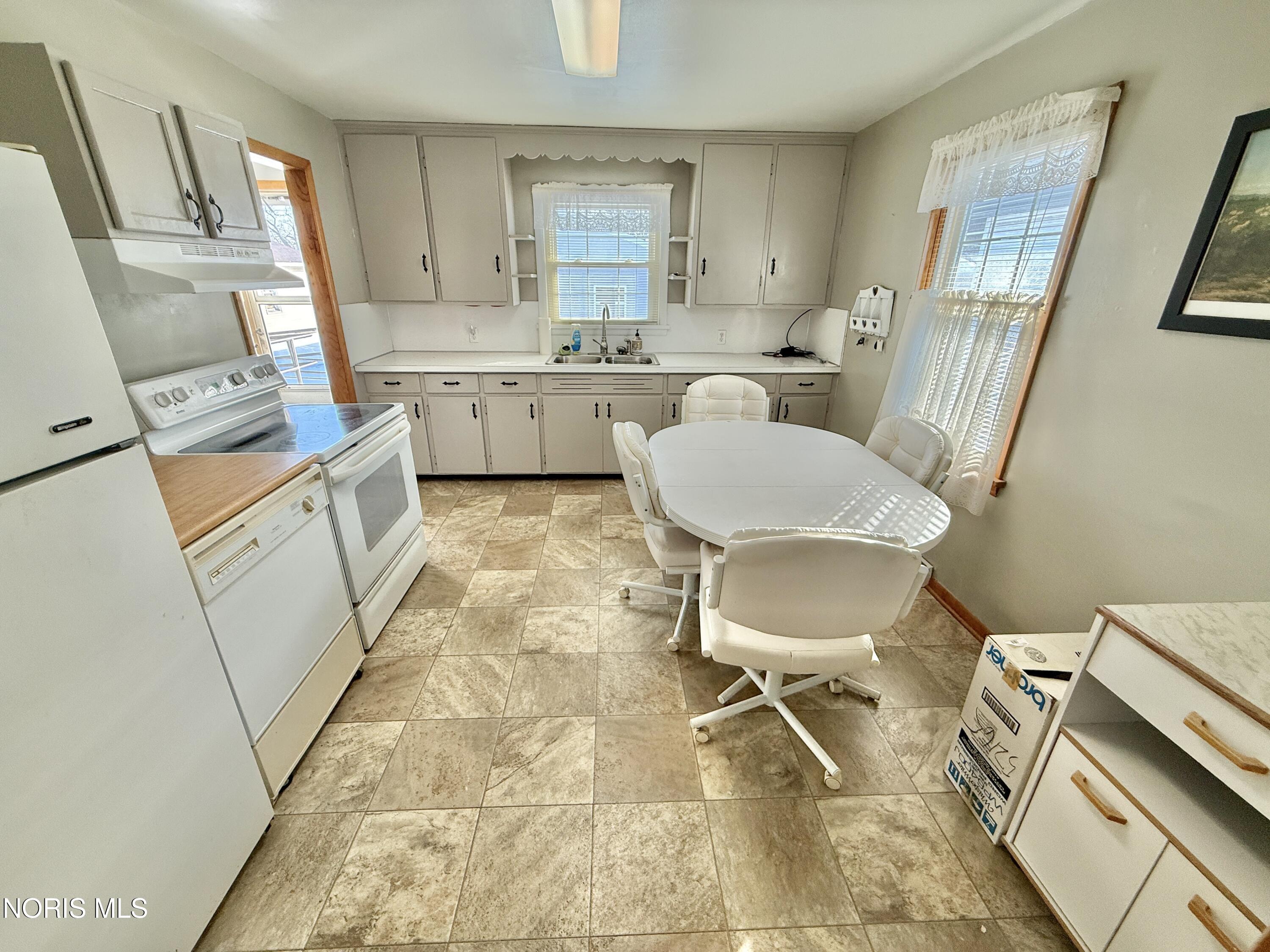 1309 Superior Street