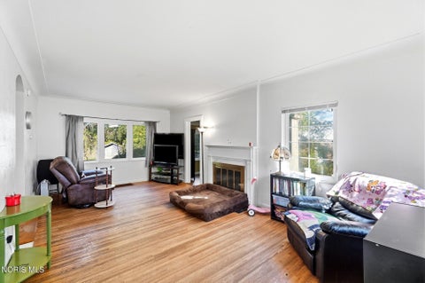 Tiny photo for 1929 Dority Road, Toledo, OH 43615 (MLS # 10014387)