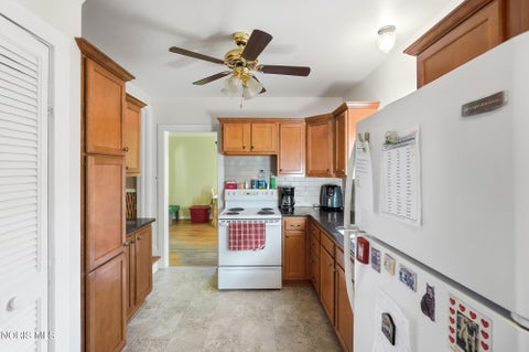 Tiny photo for 1929 Dority Road, Toledo, OH 43615 (MLS # 10014387)