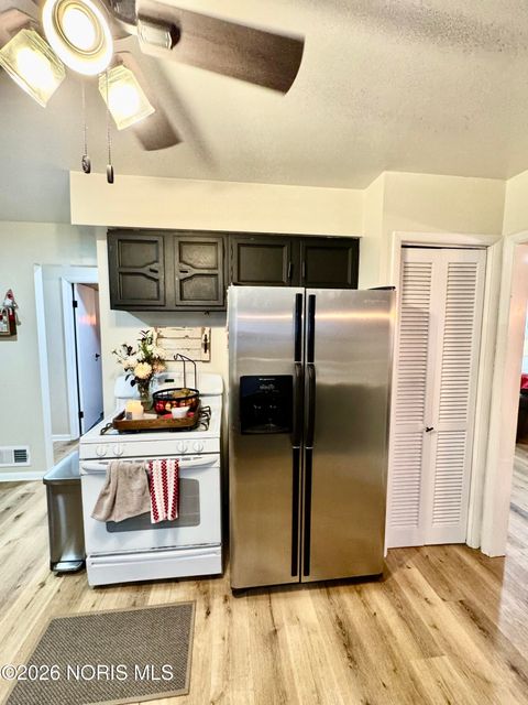 Tiny photo for 2944 Daleford Drive, Toledo, OH 43614 (MLS # 10003793)