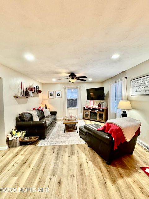 Tiny photo for 2944 Daleford Drive, Toledo, OH 43614 (MLS # 10003793)