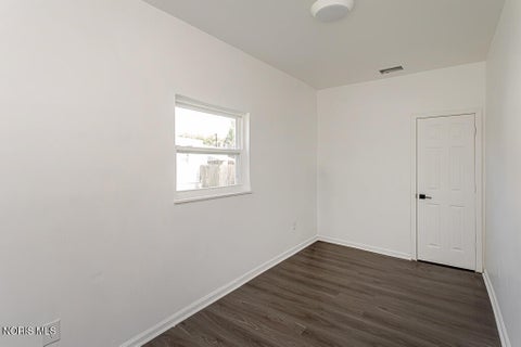 Tiny photo for 346 E Streicher Street, Toledo, OH 43608 (MLS # 10009788)