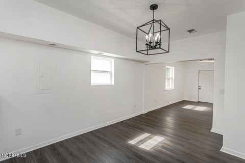 Tiny photo for 346 E Streicher Street, Toledo, OH 43608 (MLS # 10009788)