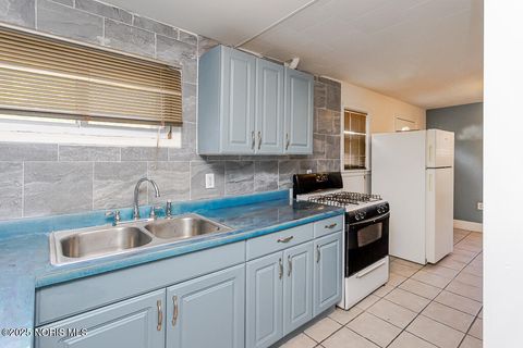 Tiny photo for 3519 Terrace Drive, Toledo, OH 43611 (MLS # 10002448)