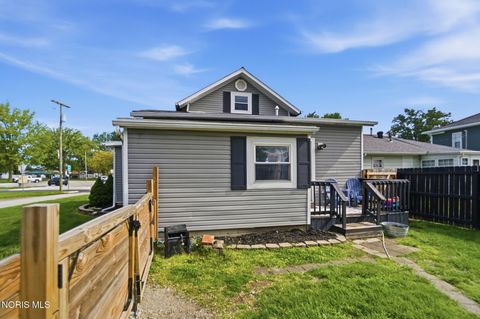 Tiny photo for 221 E Broadway Street, North Baltimore, OH 45872 (MLS # 10007741)