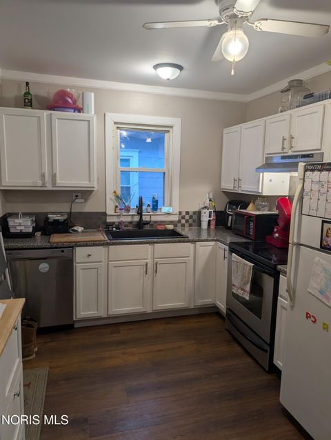 Tiny photo for 1017 Wayne Avenue, Defiance, OH 43512 (MLS # 10004571)