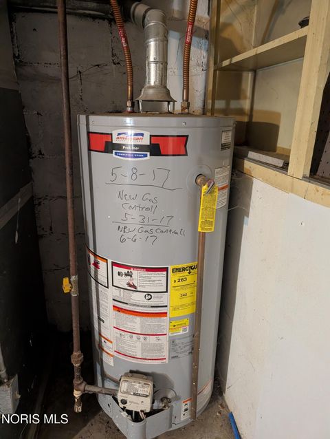 Tiny photo for 1017 Wayne Avenue, Defiance, OH 43512 (MLS # 10004571)