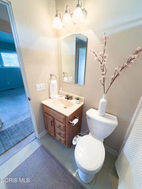 Tiny photo for 1001 Village Trail Road, Maumee, OH 43537 (MLS # 10011287)