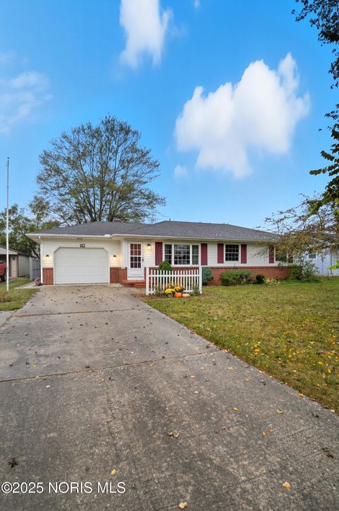 Tiny photo for 112 Tyler Drive, Walbridge, OH 43465 (MLS # 10000217)