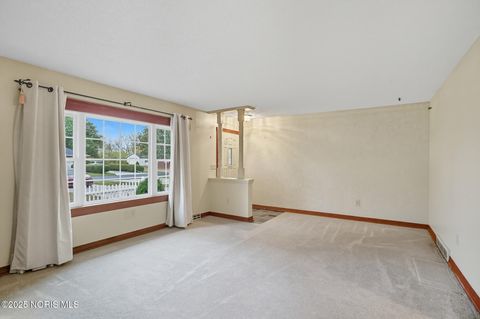 Tiny photo for 112 Tyler Drive, Walbridge, OH 43465 (MLS # 10000217)