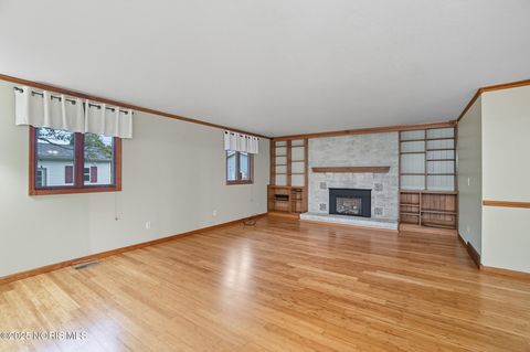 Tiny photo for 112 Tyler Drive, Walbridge, OH 43465 (MLS # 10000217)