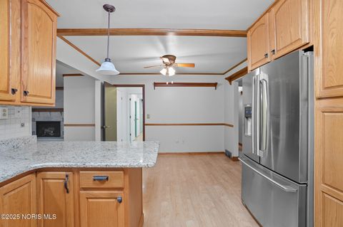 Tiny photo for 112 Tyler Drive, Walbridge, OH 43465 (MLS # 10000217)