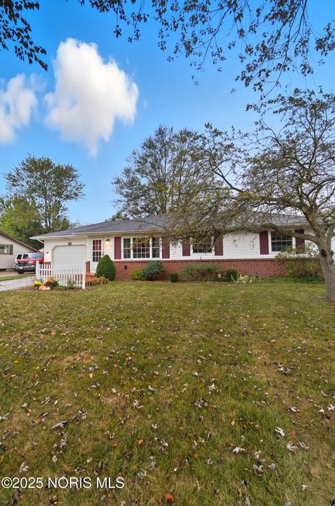 Tiny photo for 112 Tyler Drive, Walbridge, OH 43465 (MLS # 10000217)