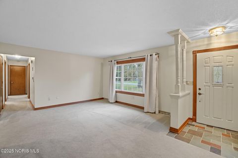 Tiny photo for 112 Tyler Drive, Walbridge, OH 43465 (MLS # 10000217)