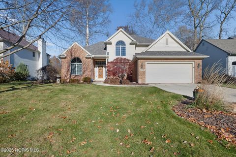Photo of 7736 Woodstone Drive, Maumee, OH 43537 (MLS # 10002113)
