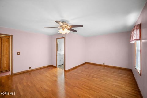 Tiny photo for 1703 Nevada Street, Toledo, OH 43605 (MLS # 10004668)