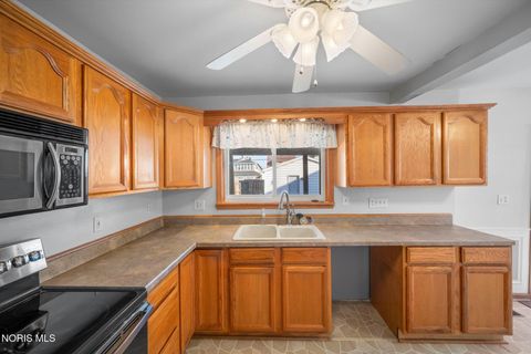 Tiny photo for 1703 Nevada Street, Toledo, OH 43605 (MLS # 10004668)