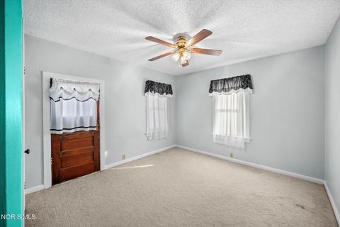 Tiny photo for 1703 Nevada Street, Toledo, OH 43605 (MLS # 10004668)