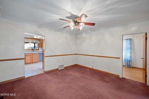 Tiny photo for 1703 Nevada Street, Toledo, OH 43605 (MLS # 10004668)