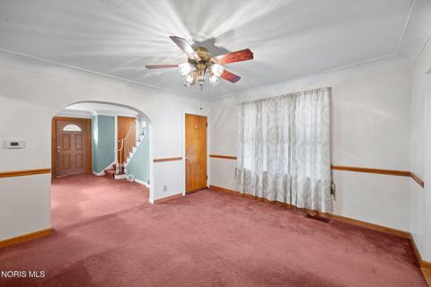 Tiny photo for 1703 Nevada Street, Toledo, OH 43605 (MLS # 10004668)