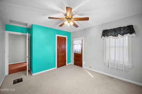 Tiny photo for 1703 Nevada Street, Toledo, OH 43605 (MLS # 10004668)